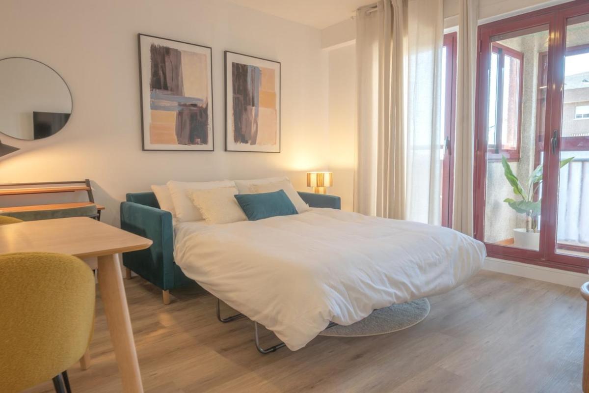 Elegant Temporary Apartment On Street Hiruela Temporal Hrl1710 Madrid Exterior photo